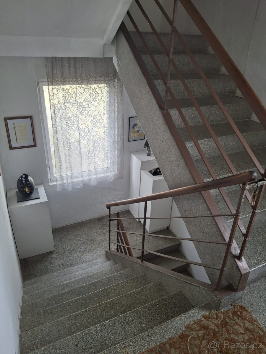 Prodej vícegeneračního domu 177 m², pozemek 228 m² - 16