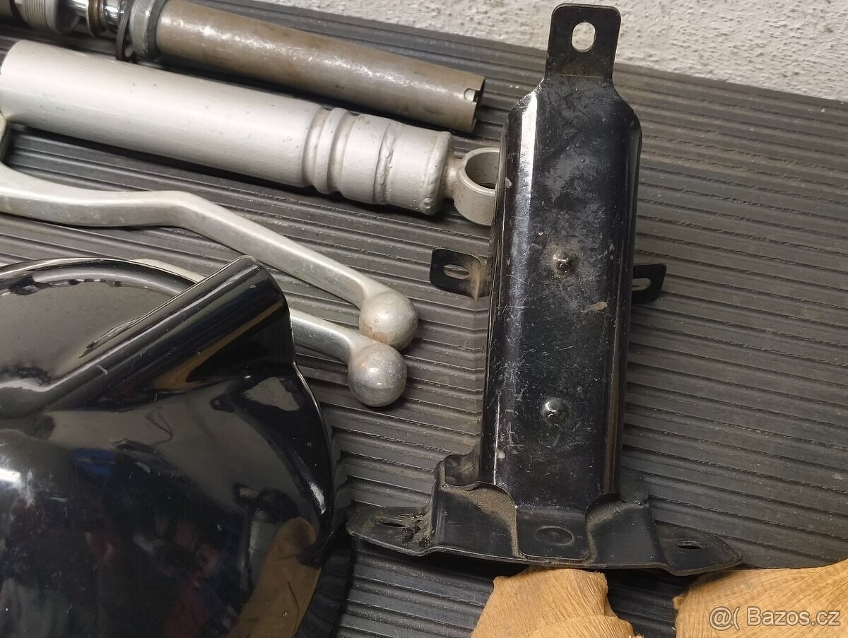 Nepoužité uloženkové originální díly ČZ 125 175 250 477 476 - 16