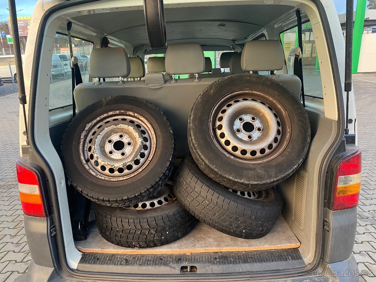 VW Transporter T5 1.9tdi 9-míst 2009 NOVÁ STK - 16