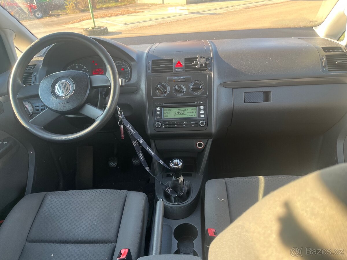 Vw touran 1.9TDI 7míst na ND - 16