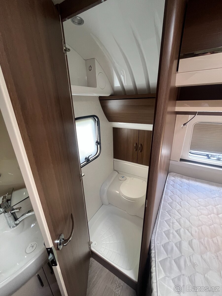 Obytný přívěs 2019 Hobby Prestige 720 UKFE 7 míst DPH - 16