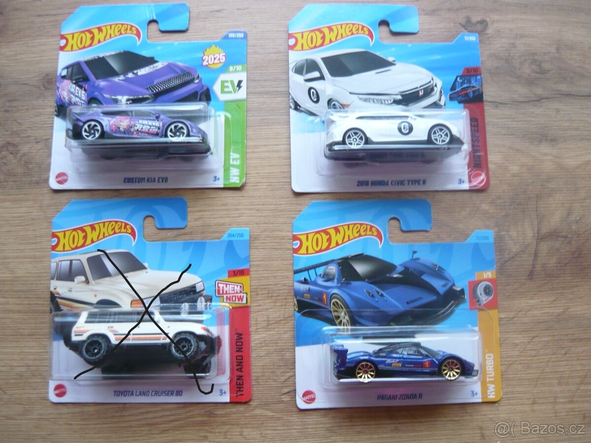 AUTÍČKA HOT WHEELS - 16