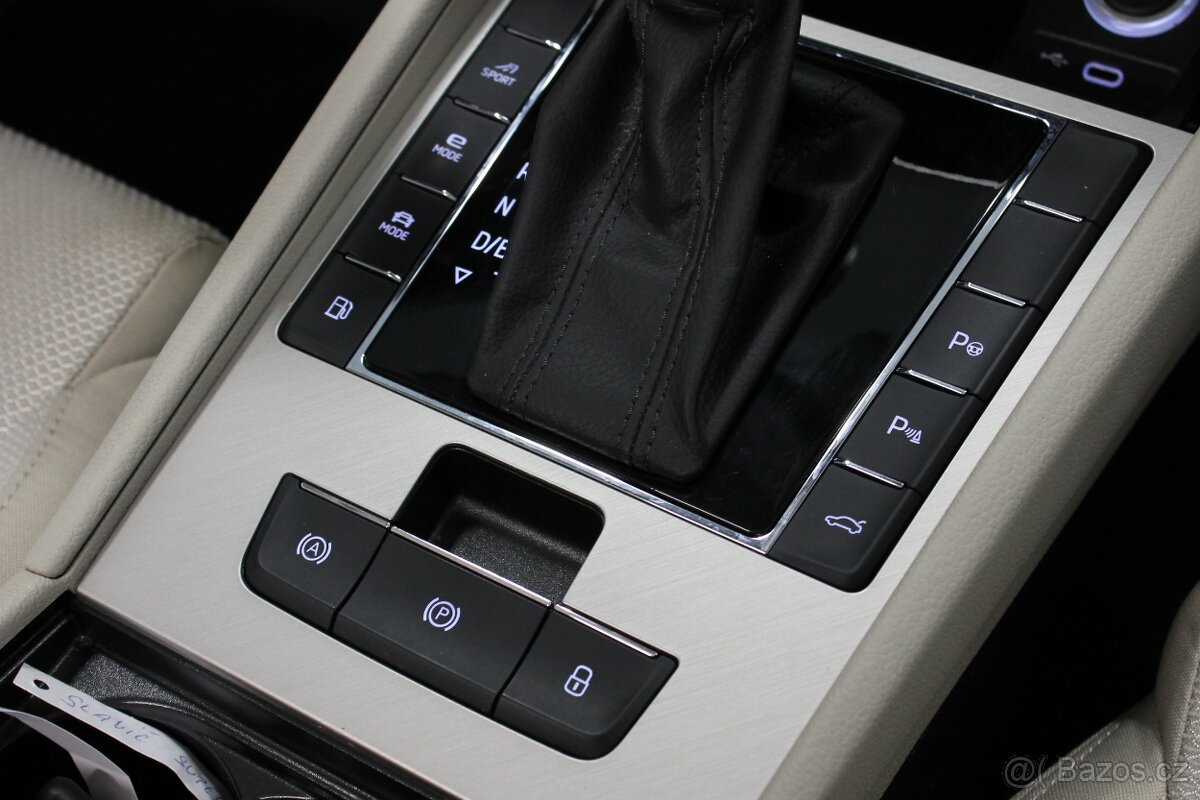 Škoda Superb, iV 1.4 TSI 160kW DSG STYLE - 16