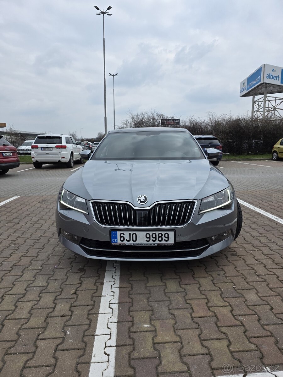 Škoda Superb - 16