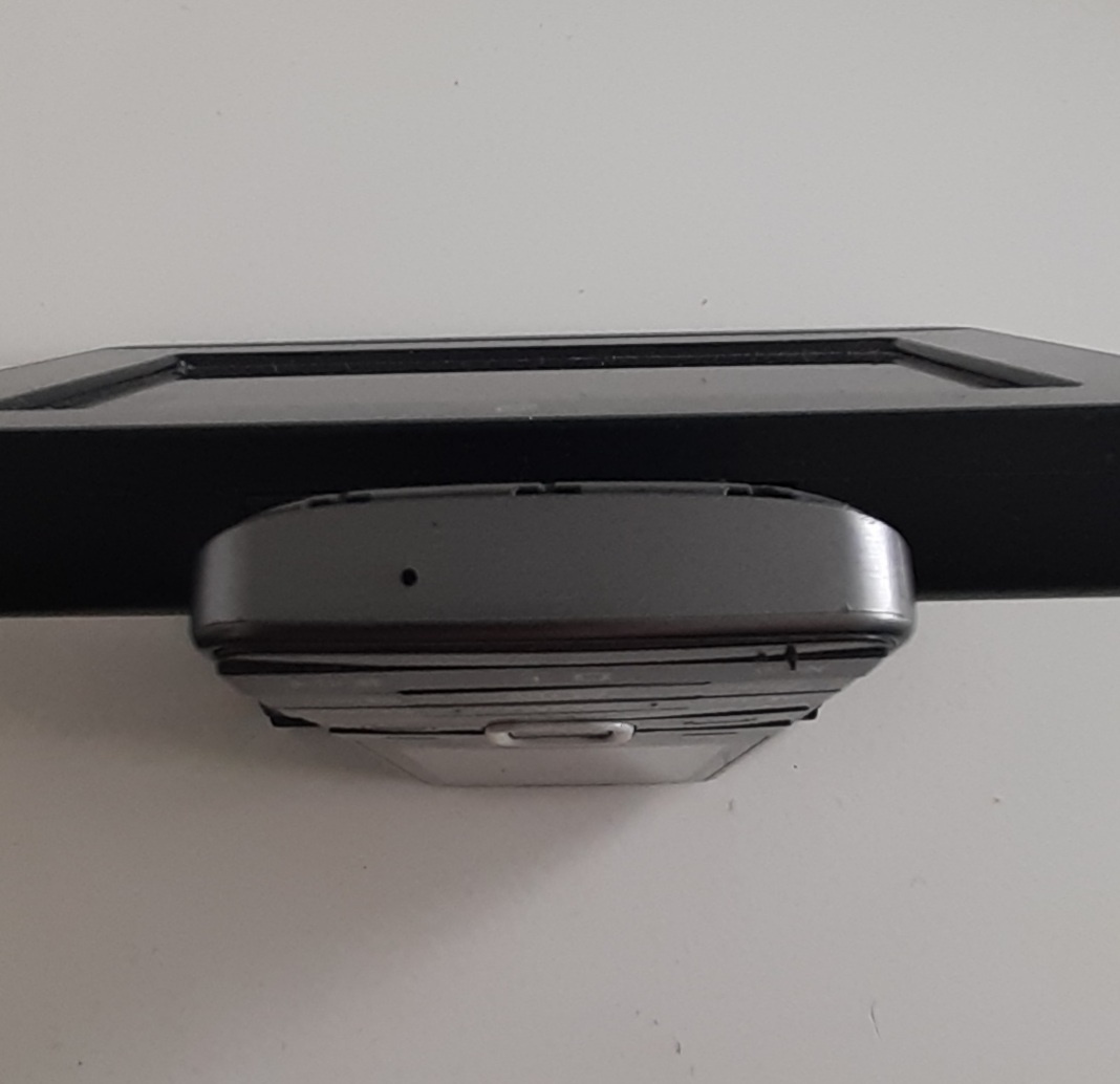 Samsung GT-S5610 - 16