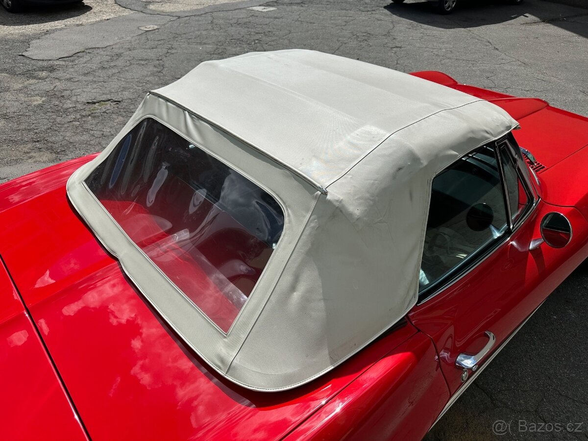 Chevrolet Corvette C2 Sting Ray - 16