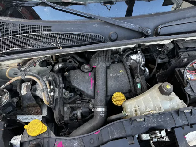 Renault Kangoo Express 1.5 dCi Rok 2013 ČR Původ - 16