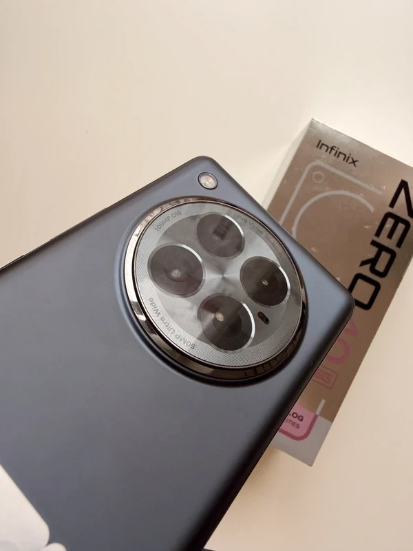 Infinix ZERO 40 5G 24GB/512GB - 16