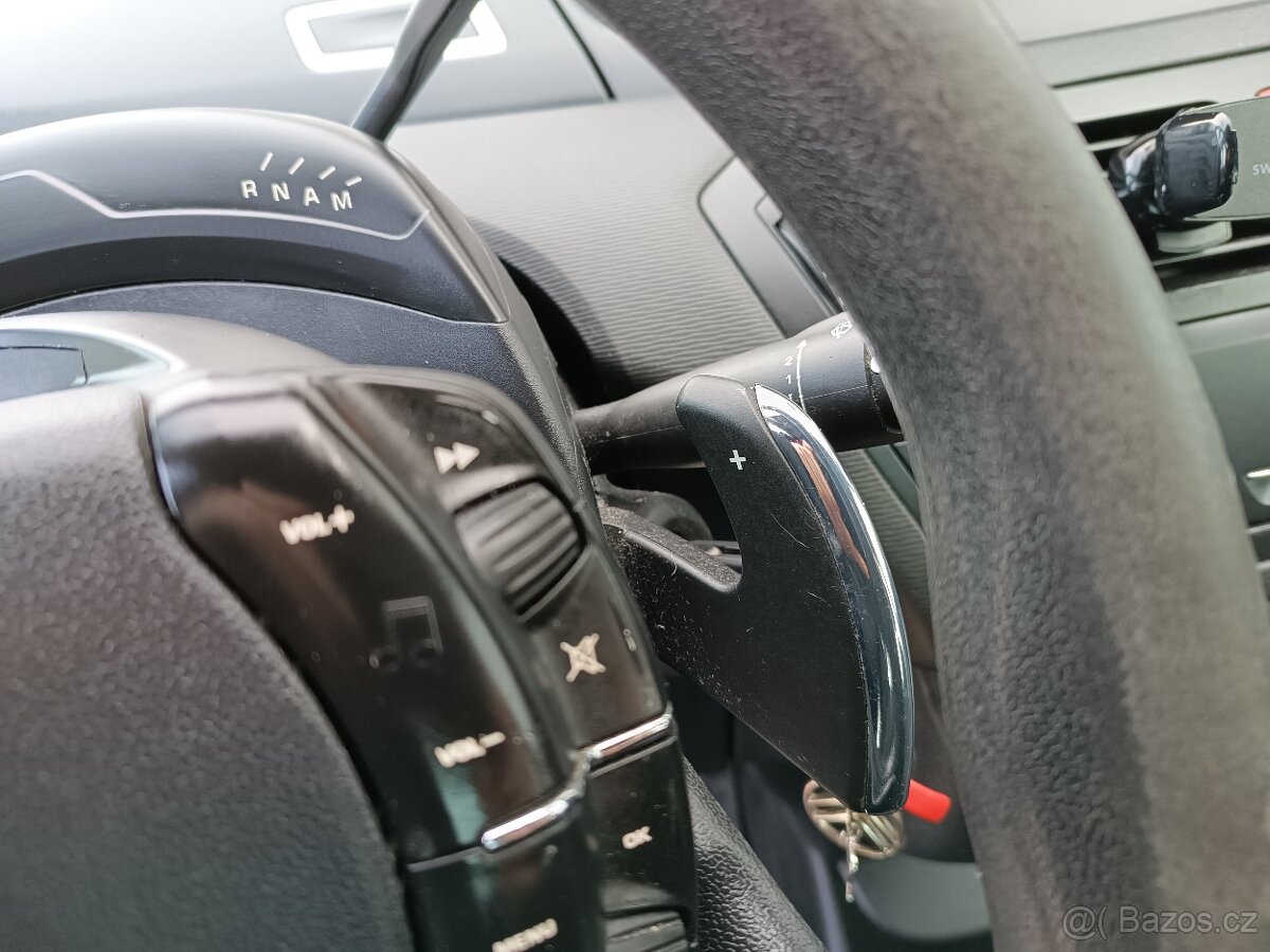 Citroen Picasso 1,6HDI , 80kw, super stav, rodinný vůz - 16