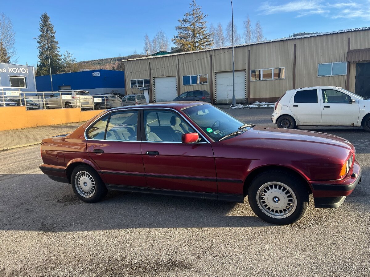 Predám E34 530i V8 manuál M60B30 160KW - 16