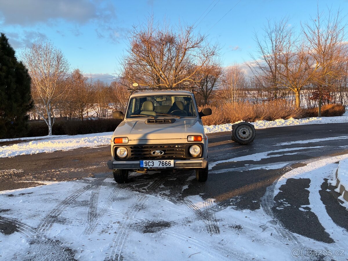 Lada Niva 4x4 1.7 + LPG - 16