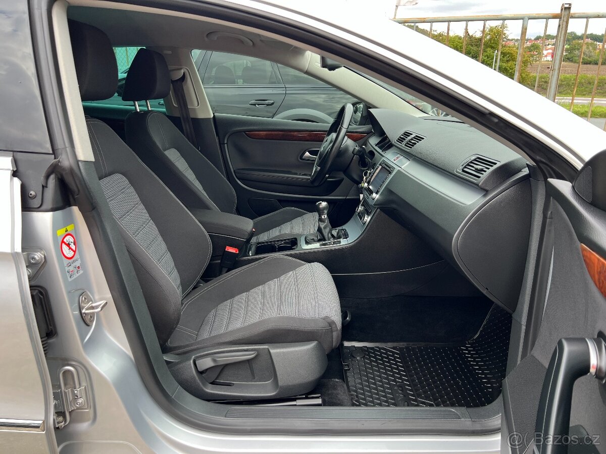 Volkswagen Passat CC, 2.0 TDi 103kW PĚKNÉ - 16