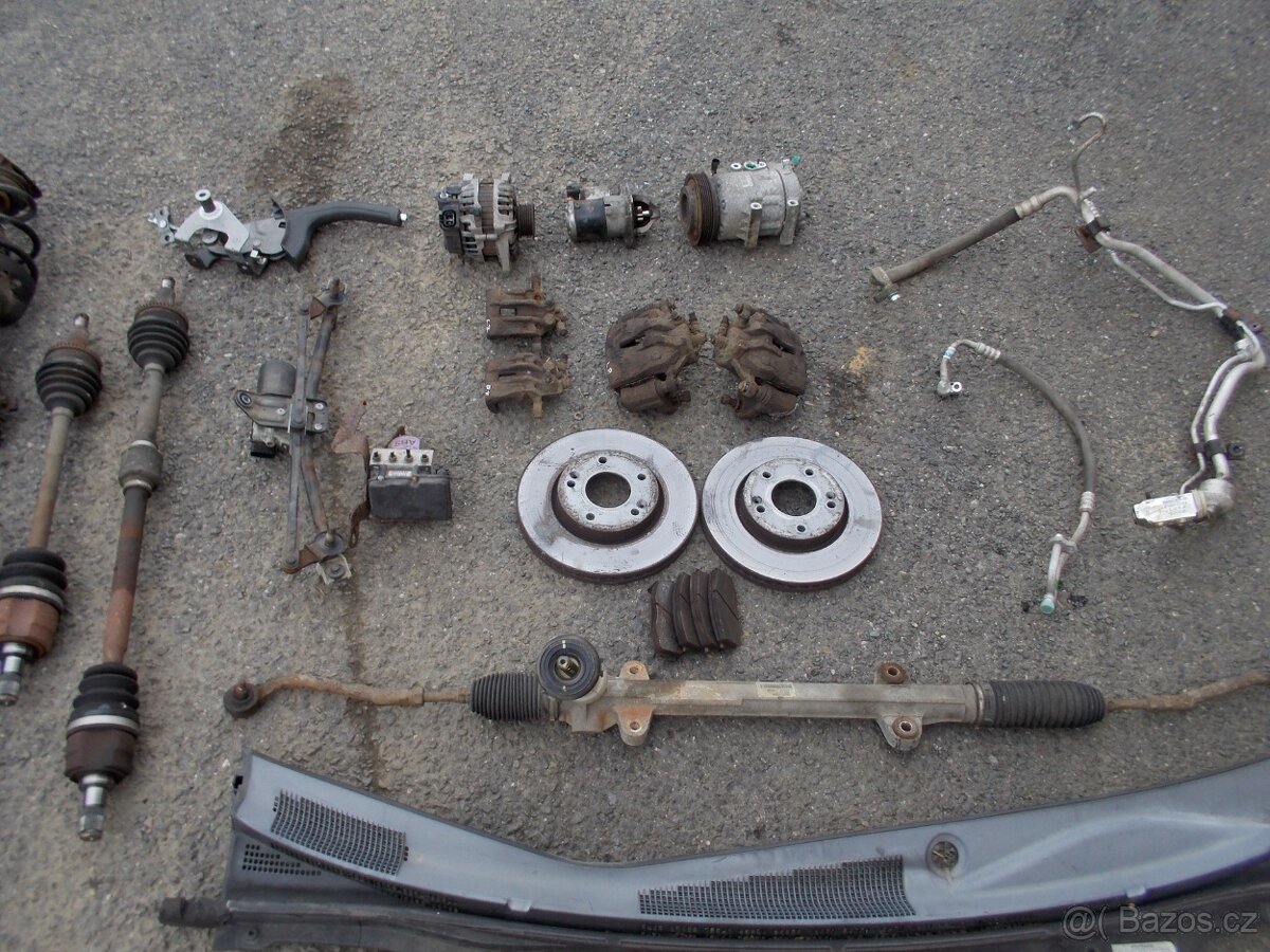 Díly podvozku Hyundai i30 1.4 80kw r.v. 2011 - 16