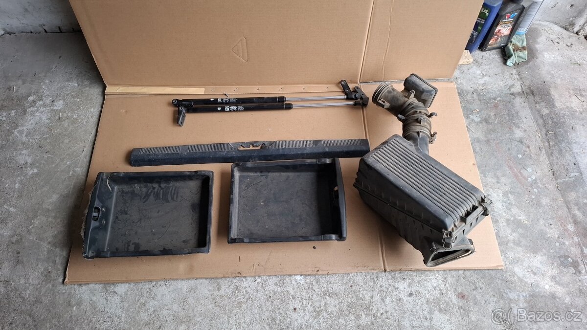 Toyota CarinaE - soubor náhradních dílů - 16