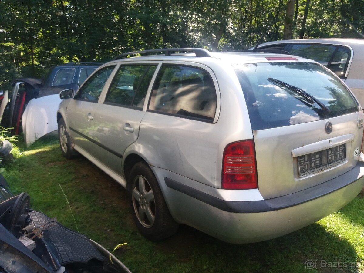 NÁHRADNÍ DÍLY - Škoda Octavia I. - 16