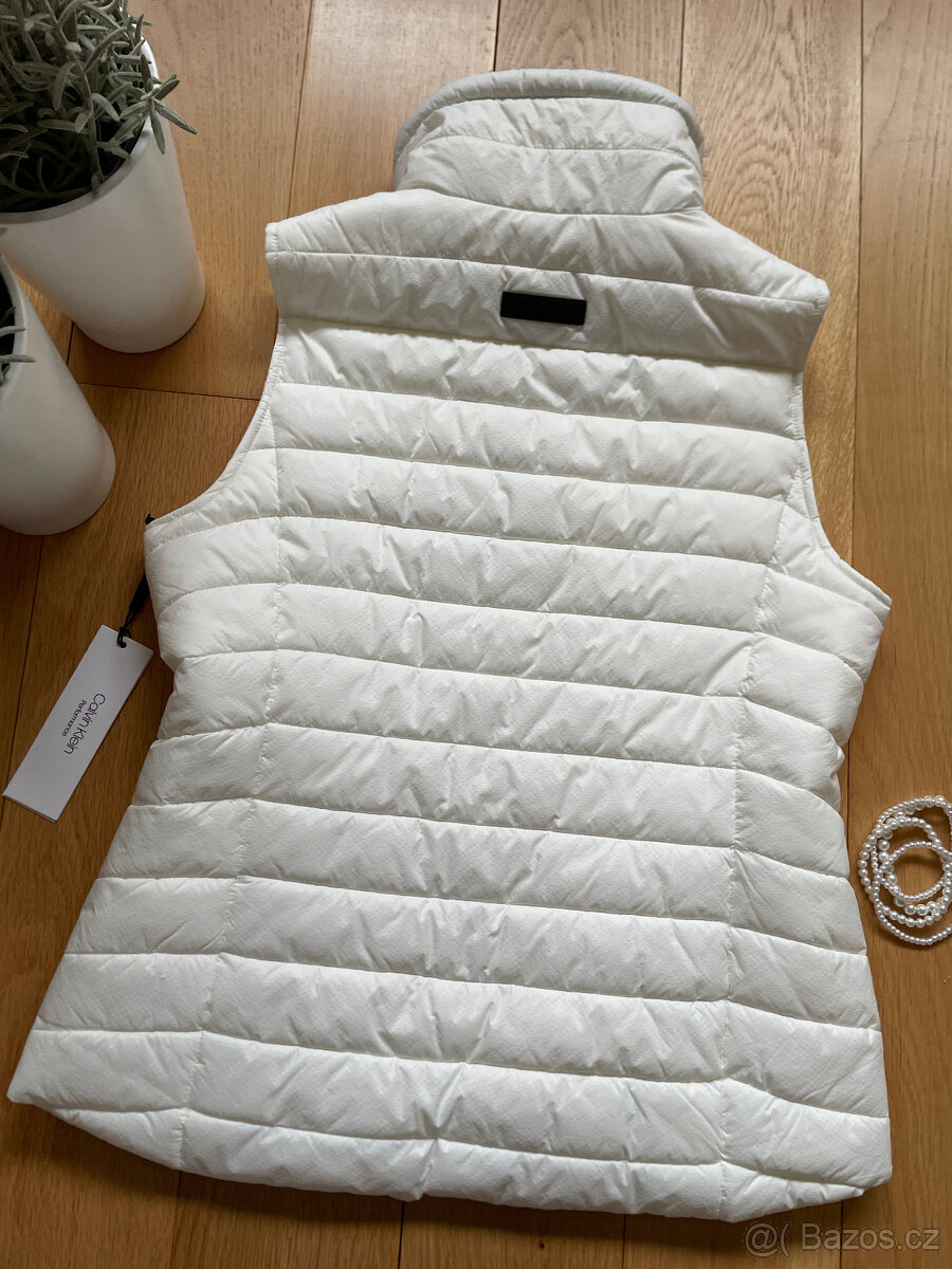 Nová bílá prošívaná vesta Calvin Klein Performance M - 16