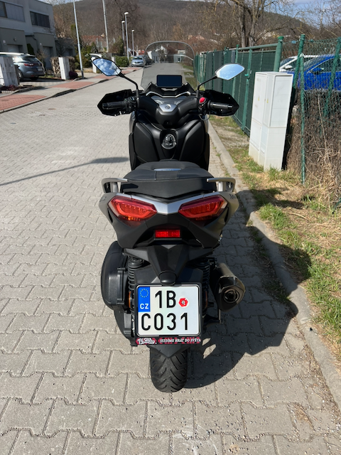 Yamaha X-max 300 - 16