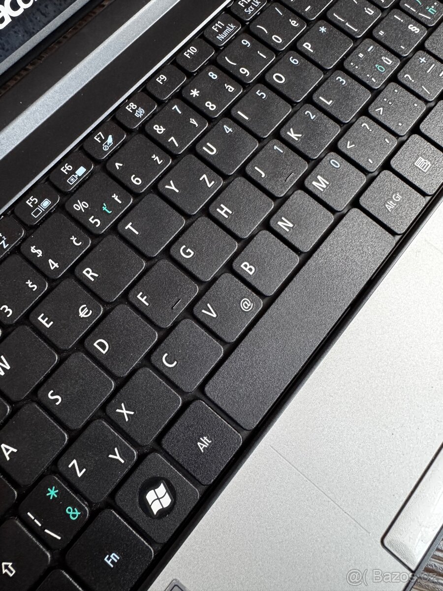 Netbook ACER Aspire ONE - 16