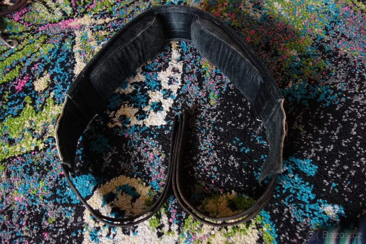 Úklid sedlovny - věci na koně - 16