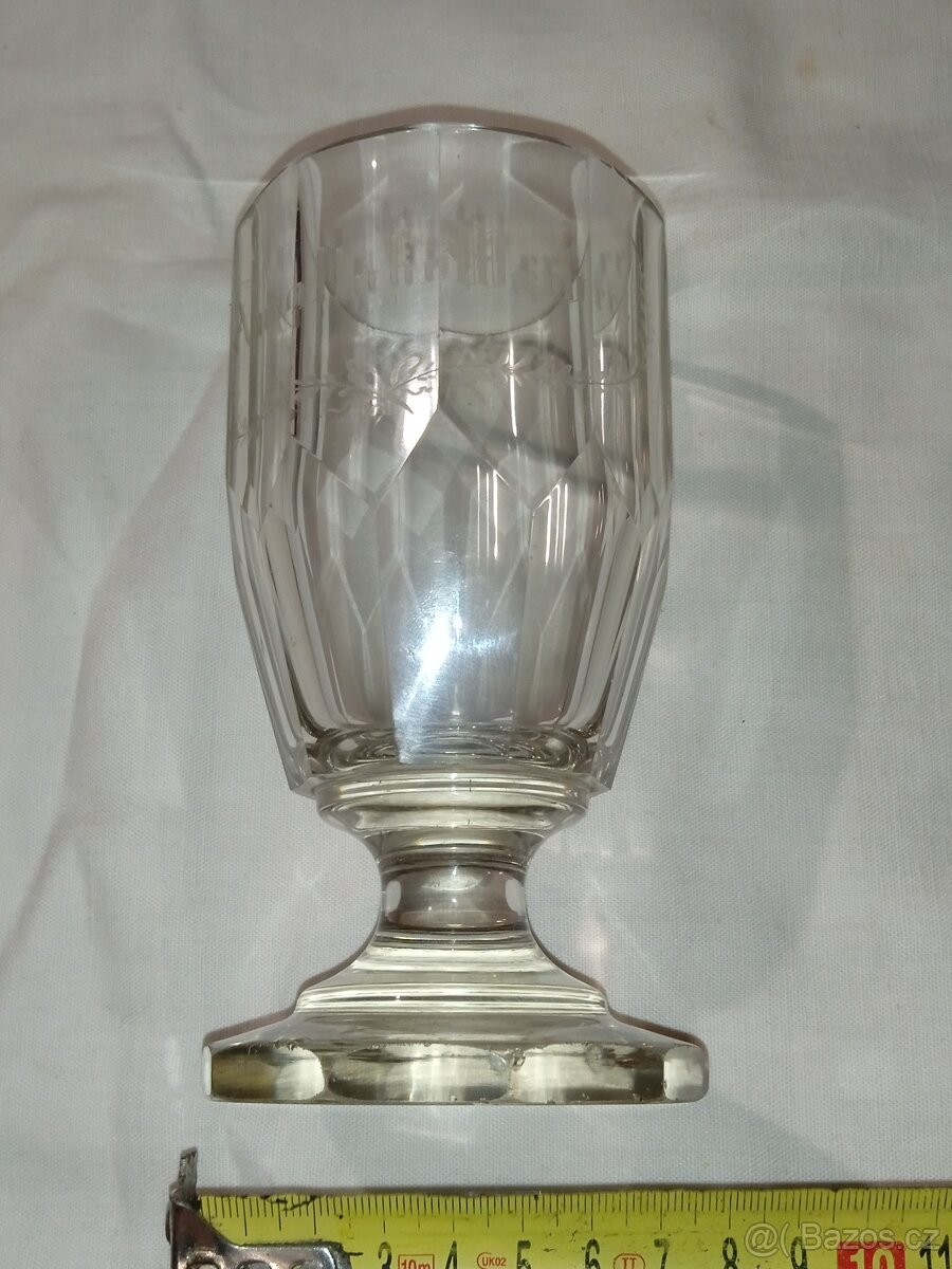 Sklo - korbely, popelníky, karafy, flakony, vázy, grogovky - 16