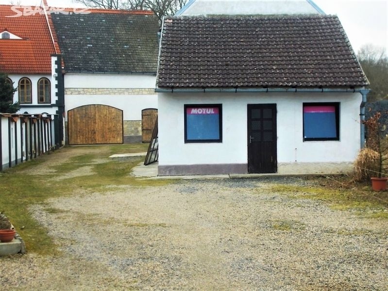Dům a sklad ok Louny - 16