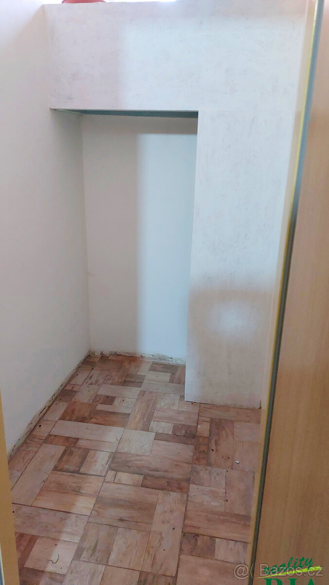 Hrubý Jeseník 8km od Nymburka byt 2+1, zahrada - 16