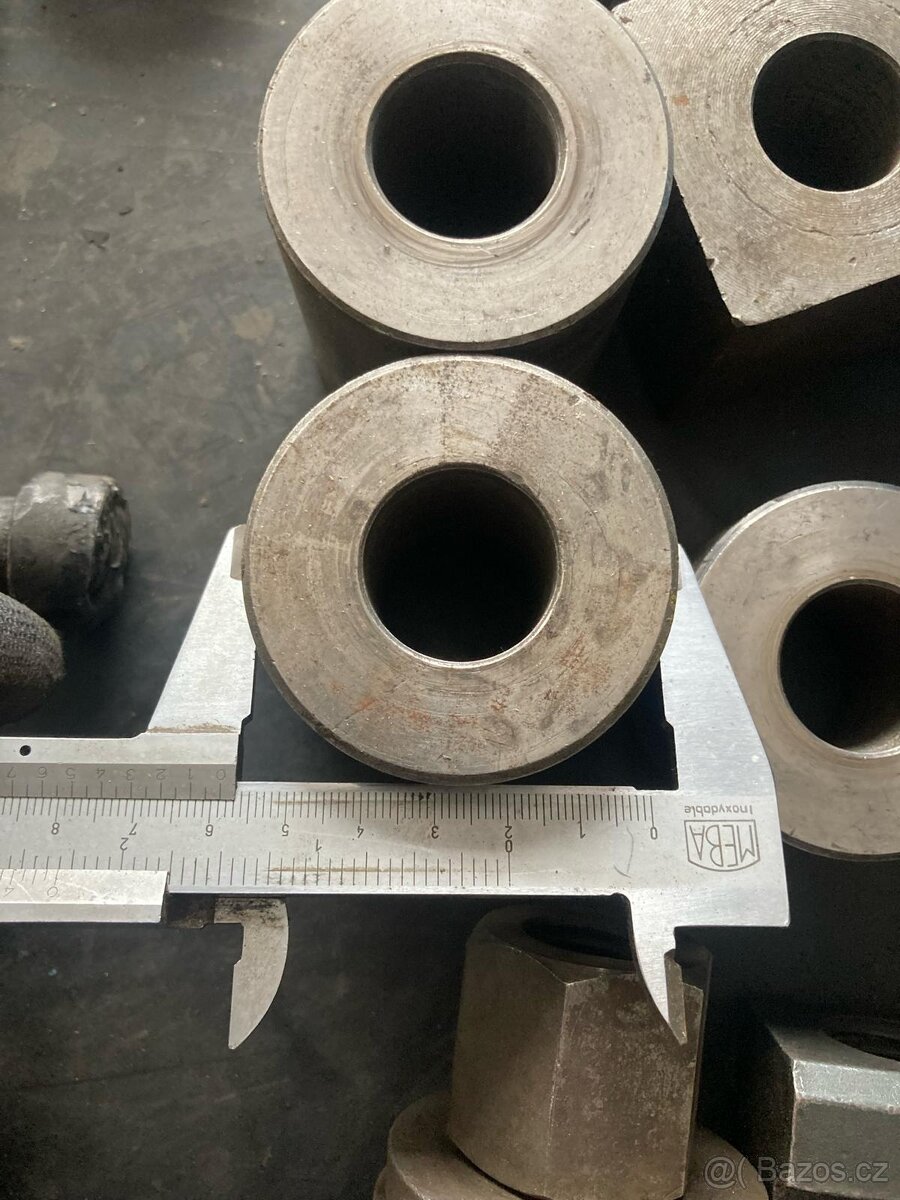 upínky - kameny - šrouby - 16