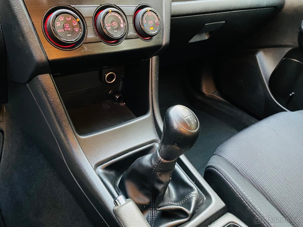 Subaru XV 1.6i 4x4 MANUÁL SENZORY SERVISKA - 16
