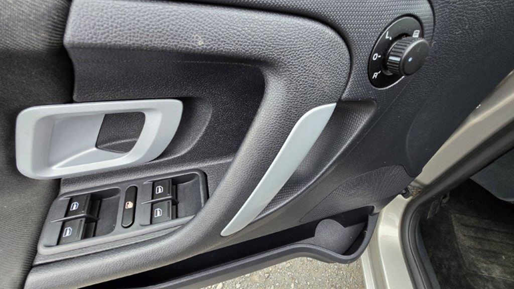 ŠKODA ROOMSTER 1.4 16V YOUNG - 16