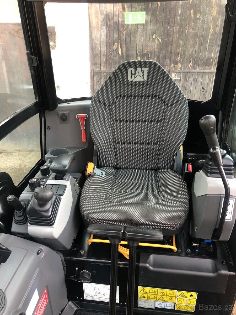 Caterpillar CAT 301.6 - 16