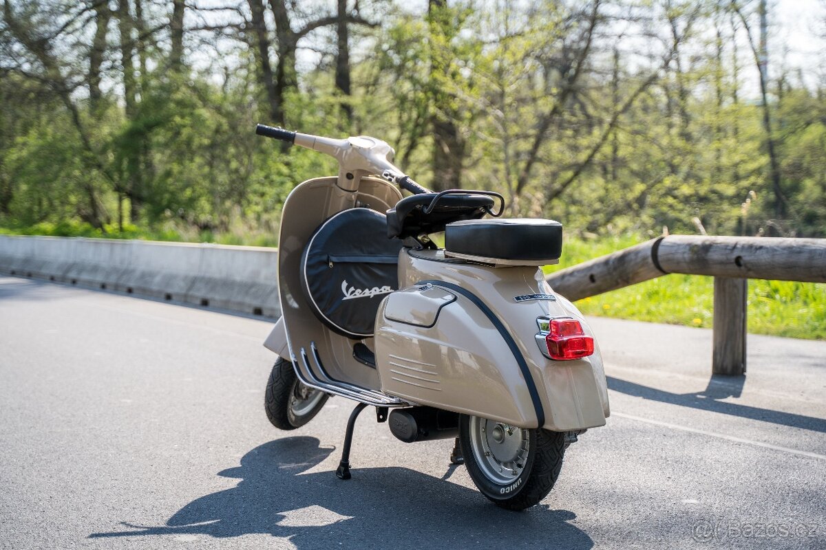 Motorka Piaggio Vespa 150CC (1974) - 16