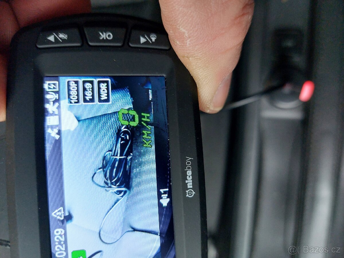 Kamera do auta Niceboy Pilot Q8 NOVÁ - 16