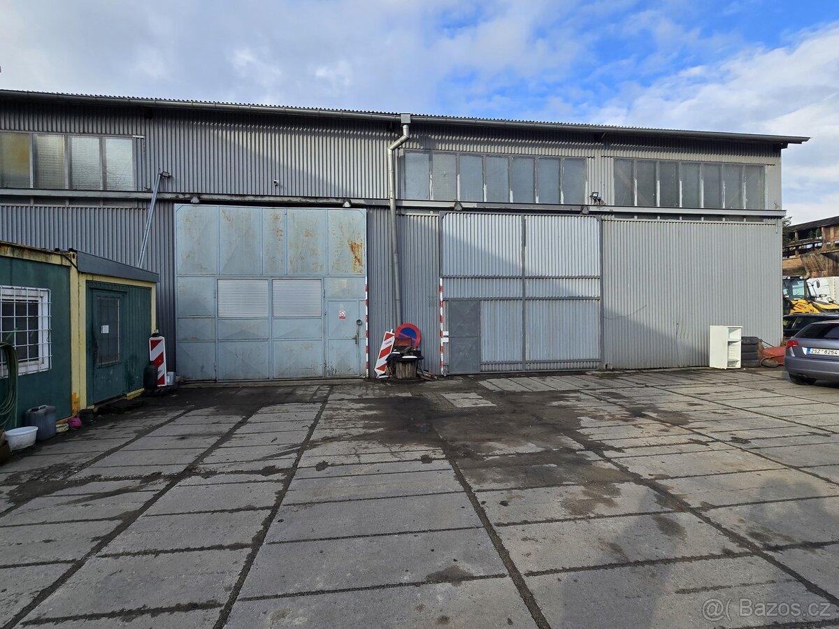 Pronájem parkovacího místa v areálu Poldi - 16