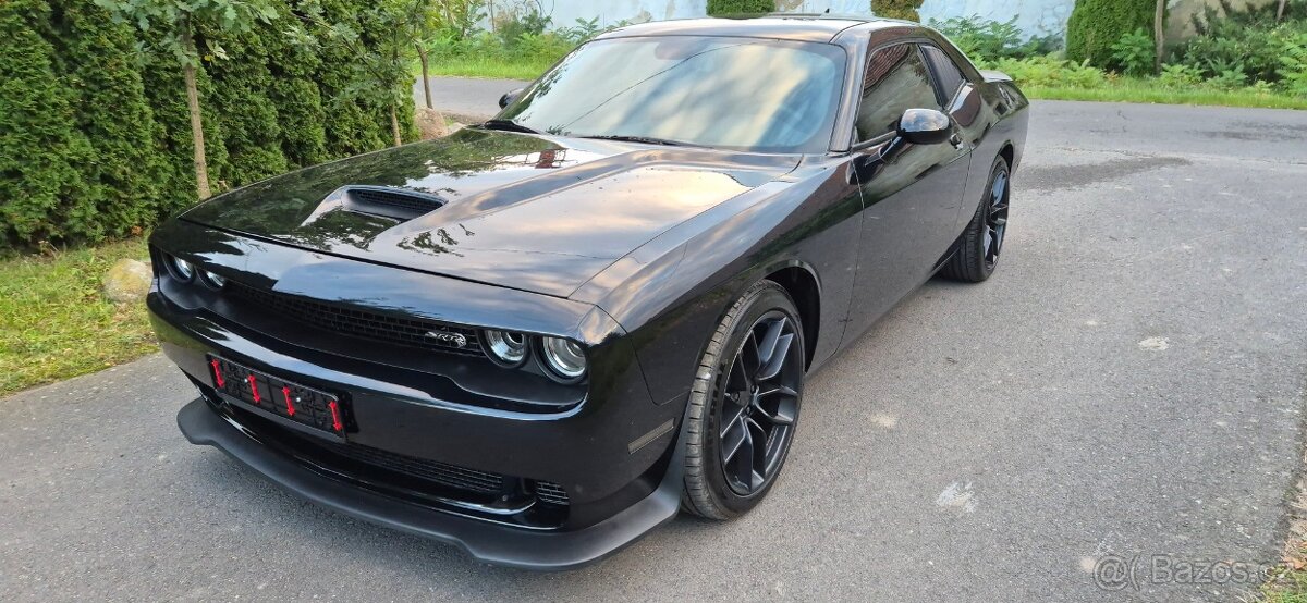 DODGE CHALLENGER 5,7 HEMI 2019 33000 km - 16