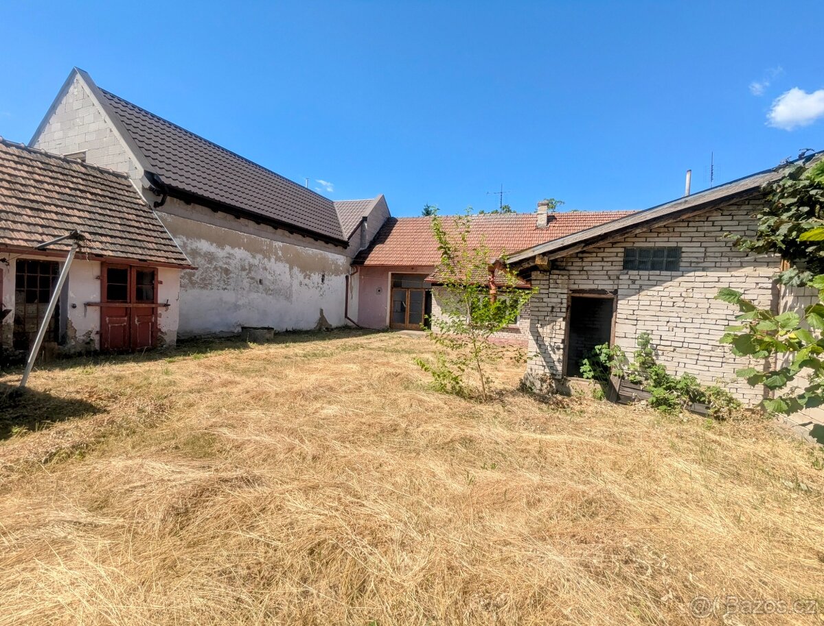 Prodej rodinného domu se zahradou v Uherském Ostrohu - 16