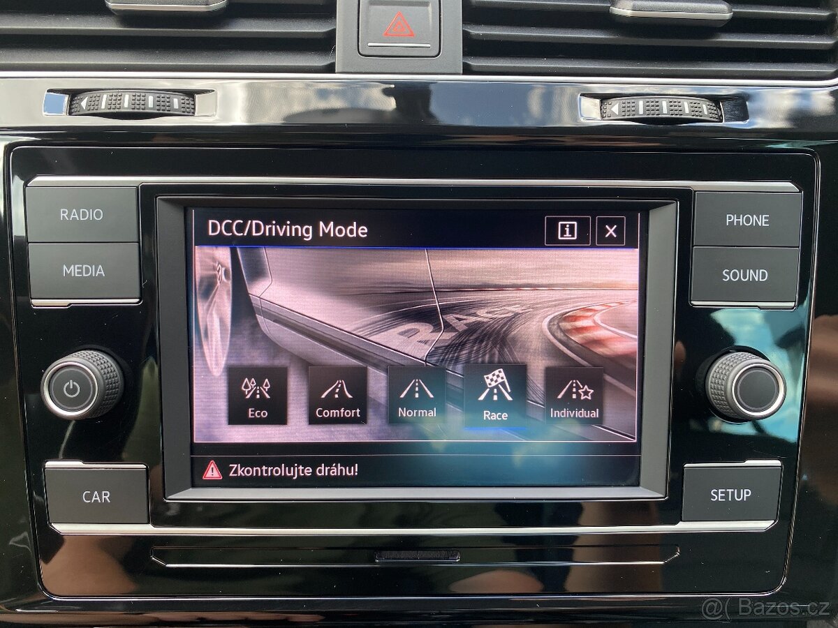 Volkswagen Golf 7,5 - 2.0TSI 228KW R-LINE - 4x4 -MANUÁL 2017 - 16