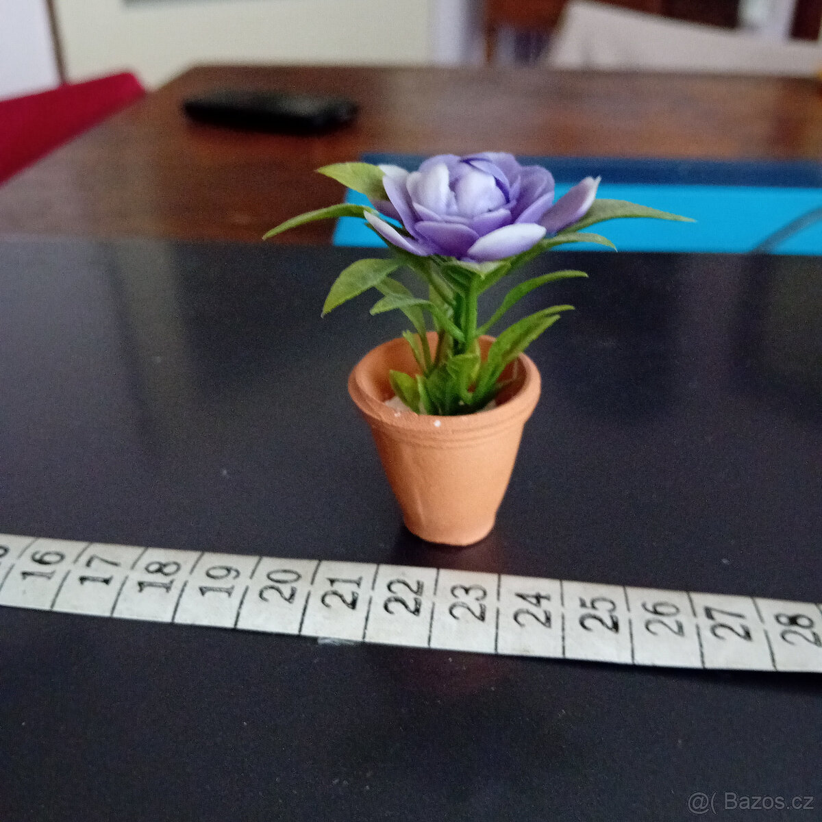 minicibulák a rúzné upomínkové předměty - 16