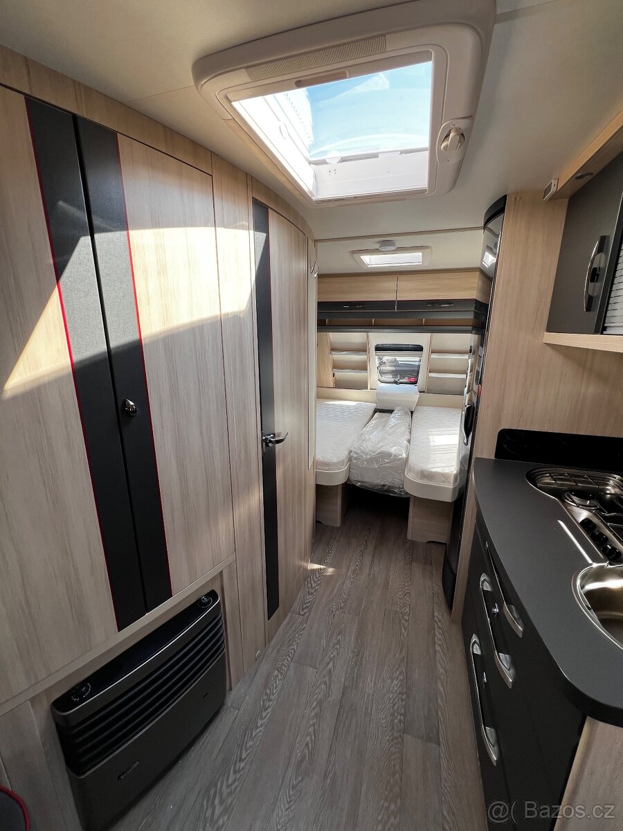 Obytný karavan Hobby 495 UL - 16