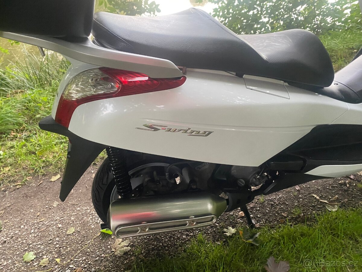 Honda S Wing 125 - 16