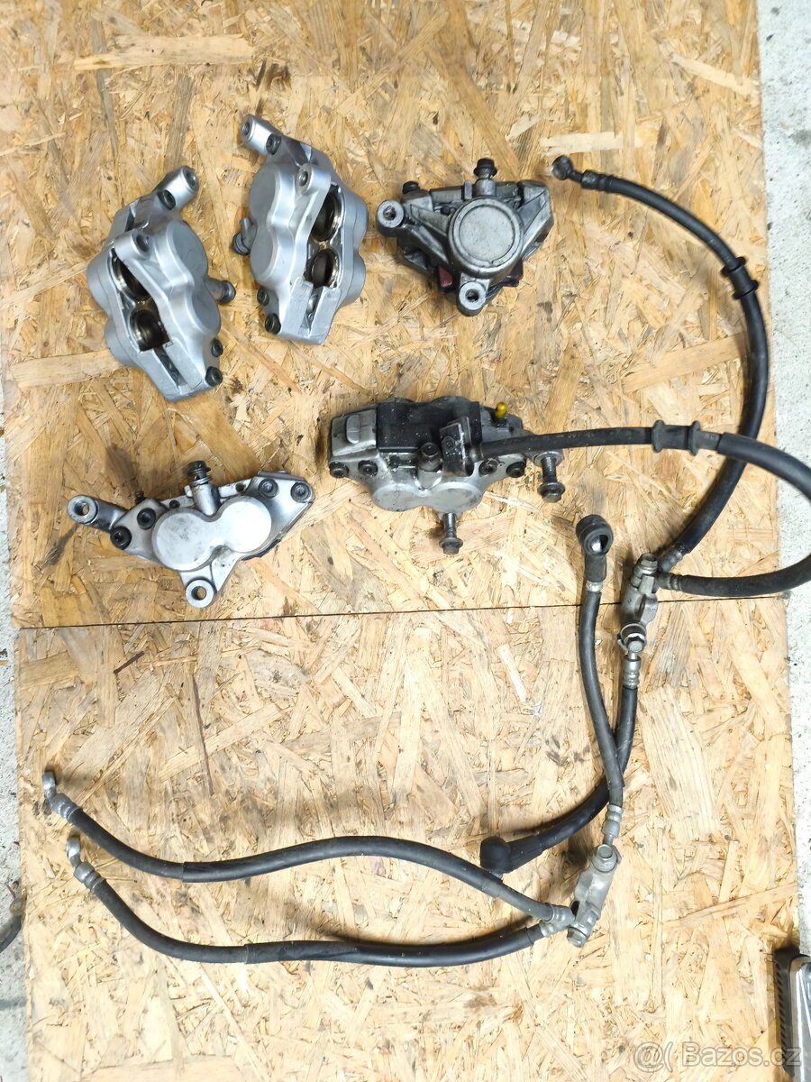 Yamaha fzr 600 - 16