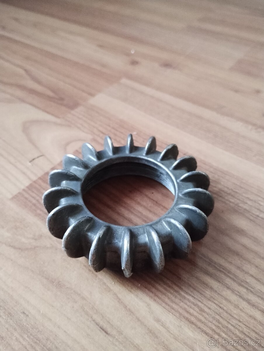 PRODÁM ORIGINÁL DÍLY MOTORU JAWA PÉRÁK 250 FJ / KOMUNISTA - 16