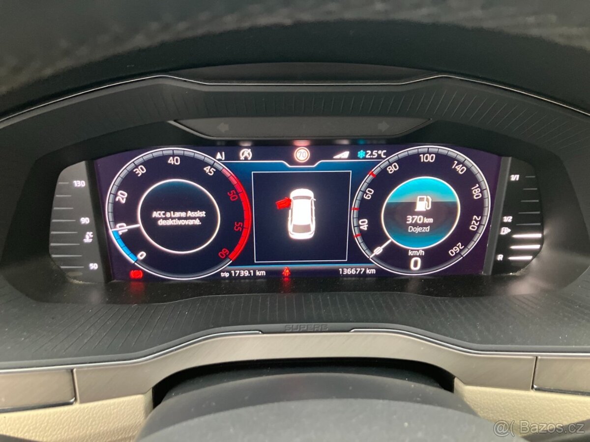 Škoda Superb combi 2.0TDI 110kW L&K /VYSOKÝ STUPEŇ VÝBAVY / - 16