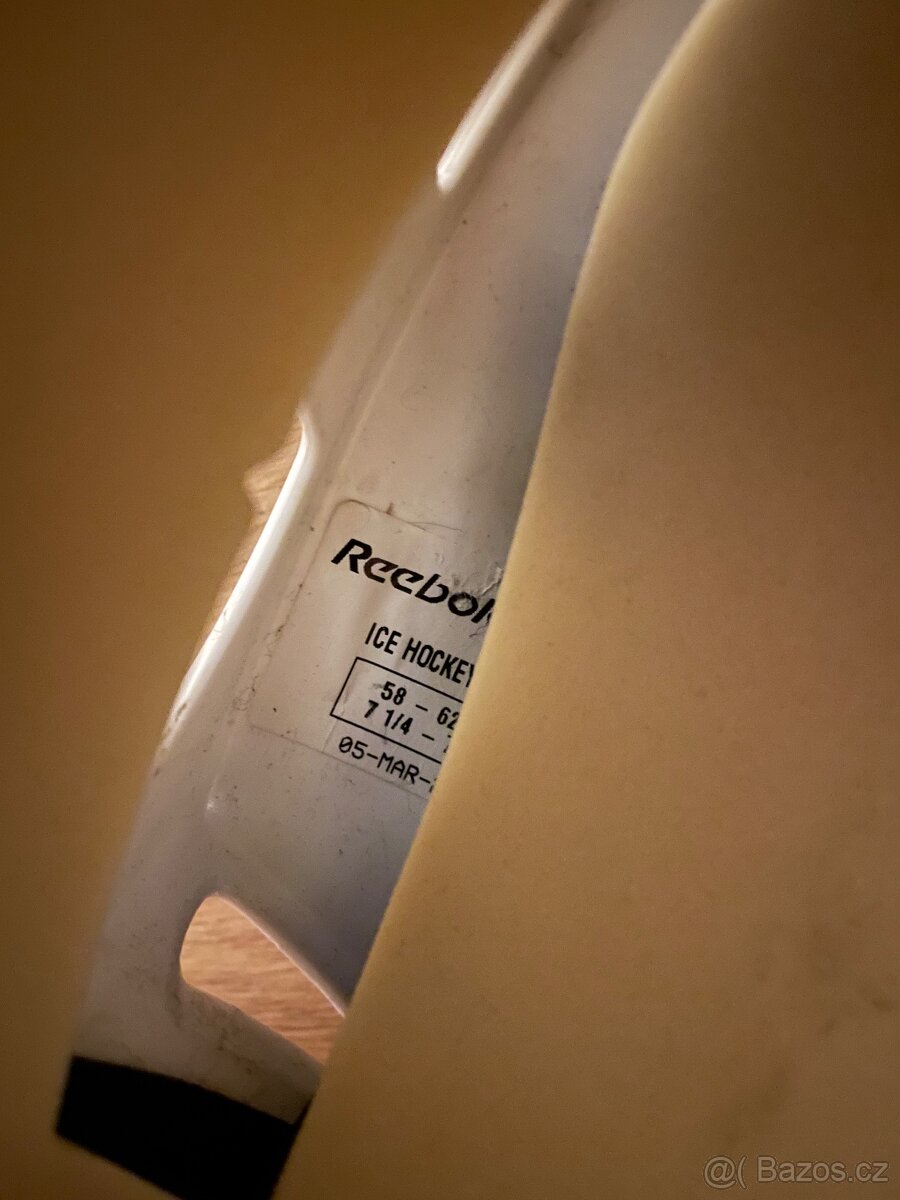 Hokejová výstroj - 16