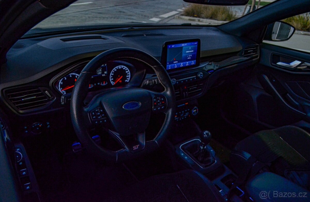 Ford Focus ST 2.3 - 16