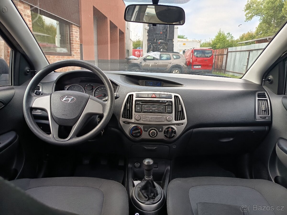 Hyundai I20 1.2 62 kw, 9/2014 ČR - 16