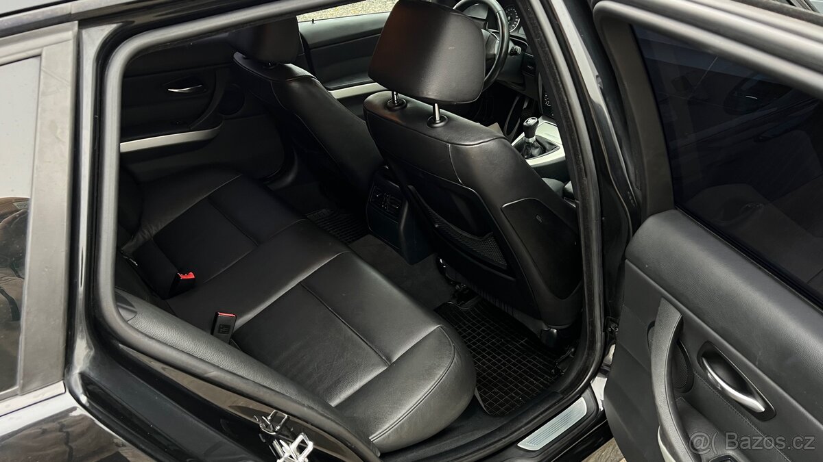 BMW E91 330d M paket Manuál 170 kW - 16