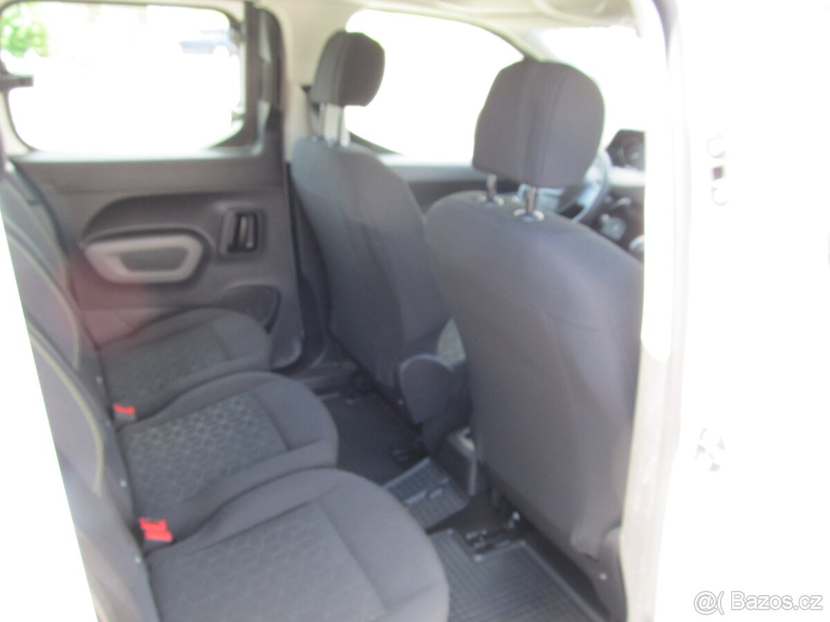 Peugeot Rifter 1.5 BlueHDi 5 míst ČR 1.maj - 16