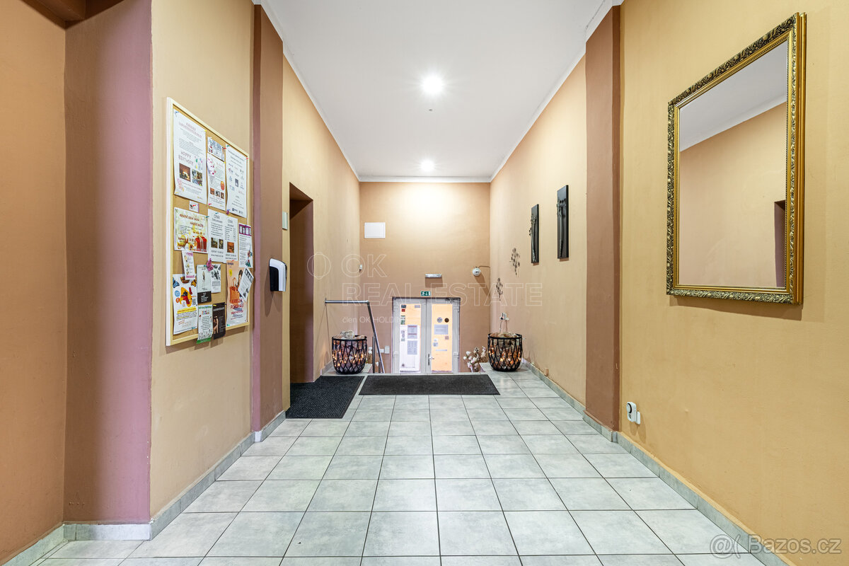 Víceúčelový objekt Teplice - 16