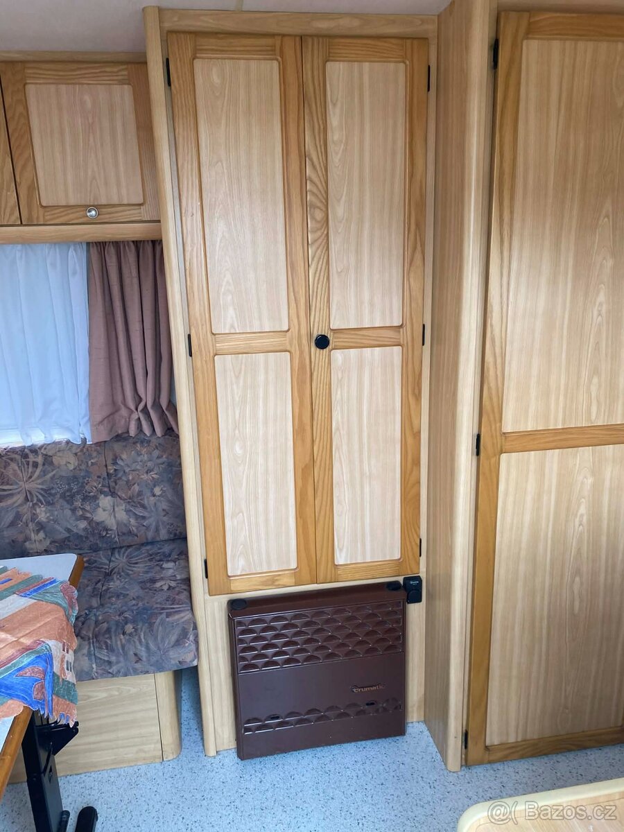 Burstner Amara 460/ AUTOMATICKÝ MOVER/ 100 km/h - 16