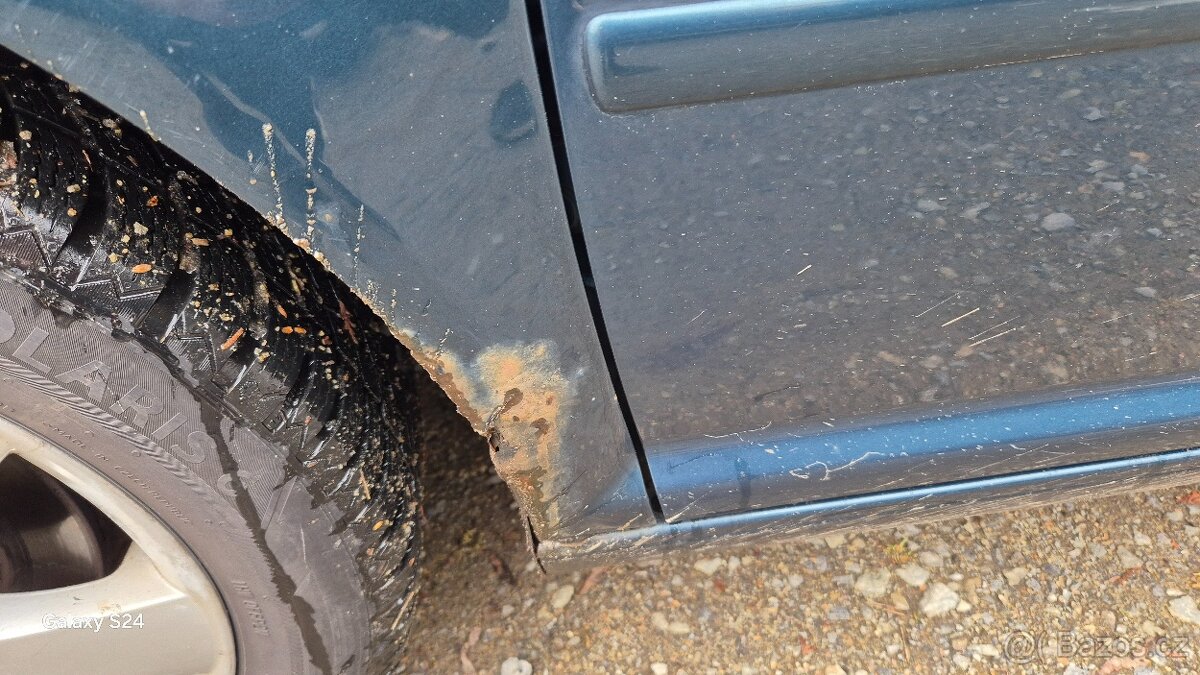 Prodám Volkswagen 4 combi - 16